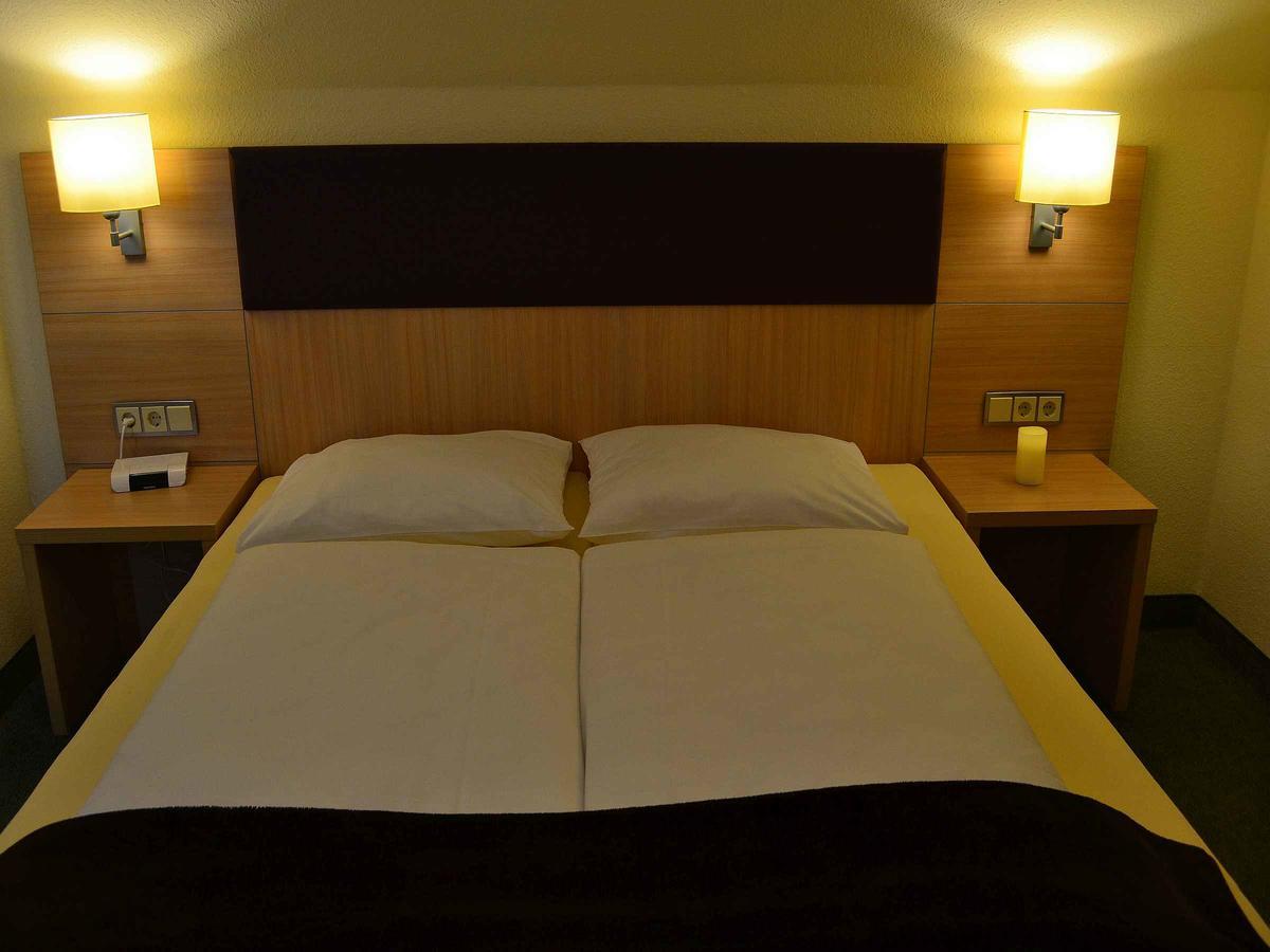 Hotel-Gasthof Rotes Ross Markt Einersheim Dış mekan fotoğraf
